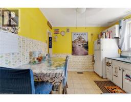 Mud room - 259 West Street, Brantford, ON N3R3V4 Photo 7