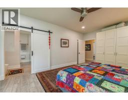 9 Flynn Street, photo 17
