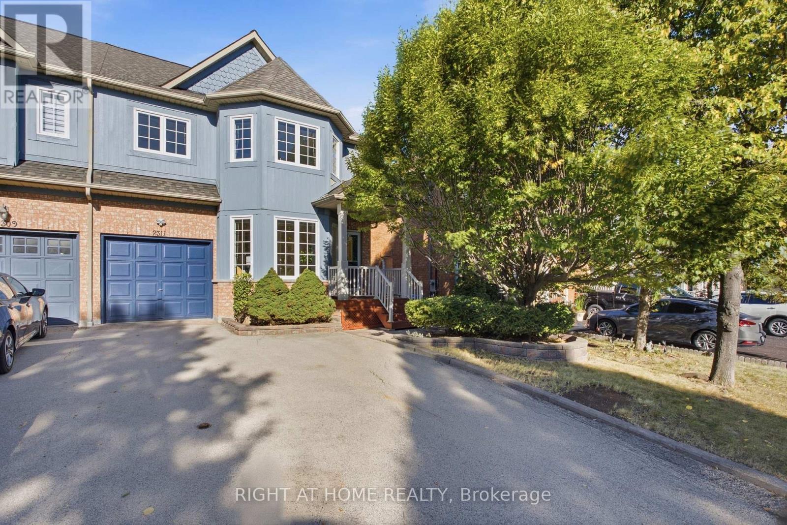 2311 Bankside Drive, Mississauga, ON photo 2