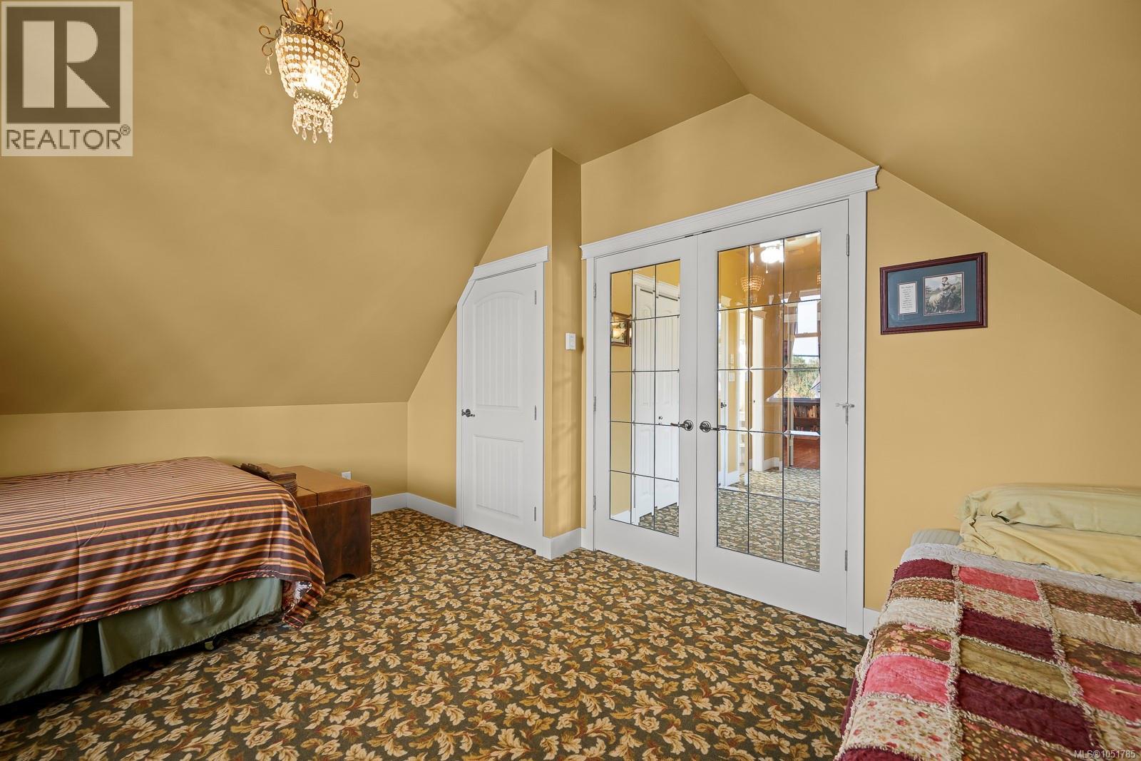2360 Galerno Rd - 34