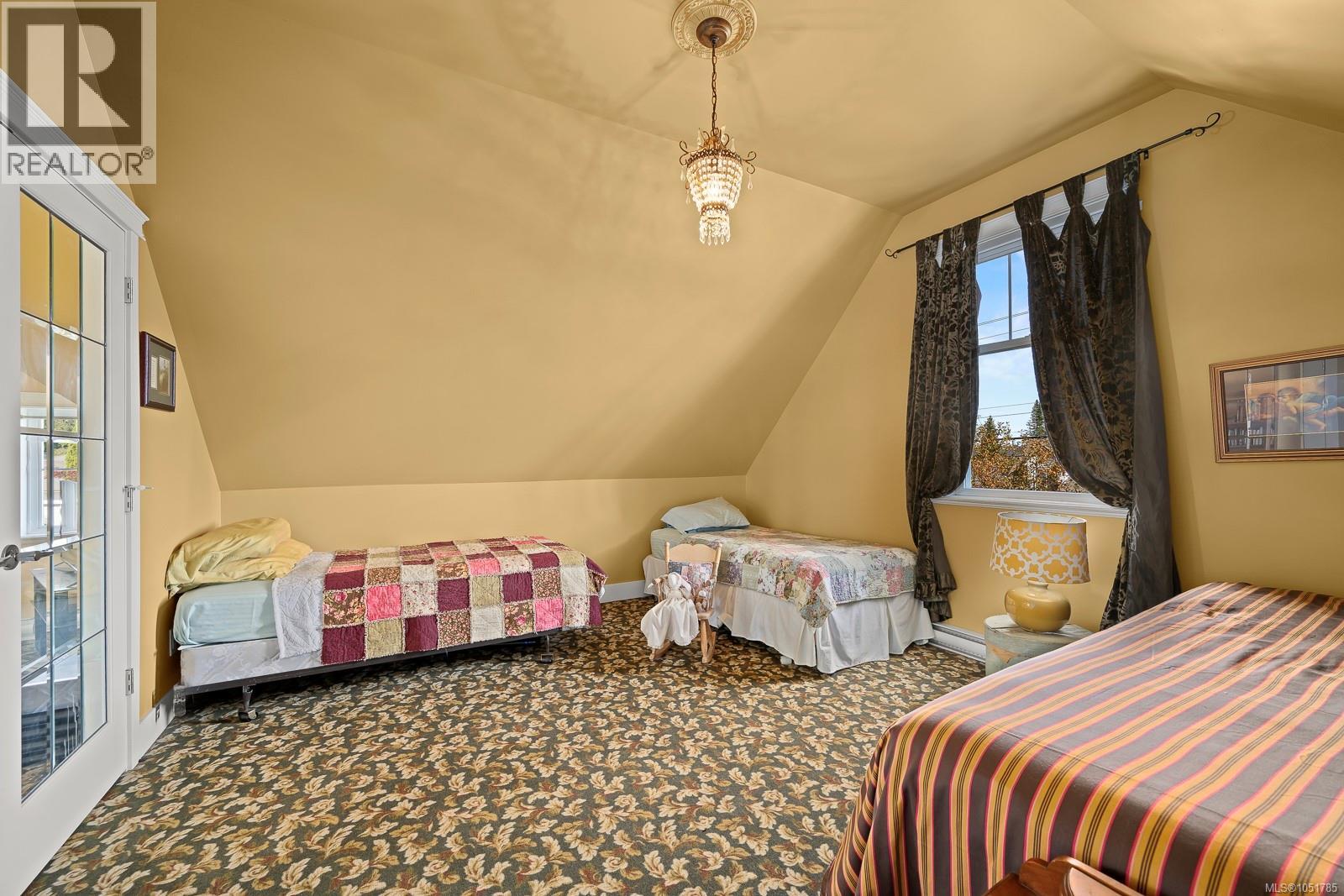 2360 Galerno Rd - Image 36
