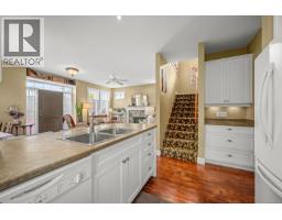 2360 Galerno Rd, Campbell River, BC V9W8A5 Photo 17