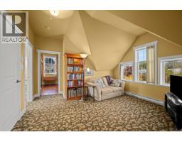2360 Galerno Rd, Campbell River, BC V9W8A5 Photo 29