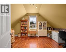 2360 Galerno Rd, Campbell River, BC V9W8A5 Photo 32
