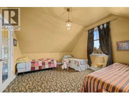 2360 Galerno Rd, Campbell River, BC V9W8A5 Photo 36