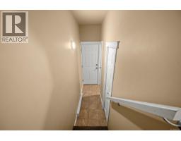 2360 Galerno Rd, Campbell River, BC V9W8A5 Photo 42