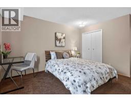 3881 Fonda Way SE - photo 17