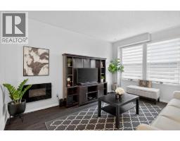 3881 Fonda Way SE - photo 4