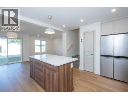 3pc Bathroom - A, 9315 99 Avenue, Westlock, AB T7P2P6 Photo 9