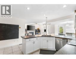 1147 Earls Court, Port Coquitlam, BC V3C5N7 Photo 13