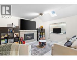1147 Earls Court, Port Coquitlam, BC V3C5N7 Photo 8