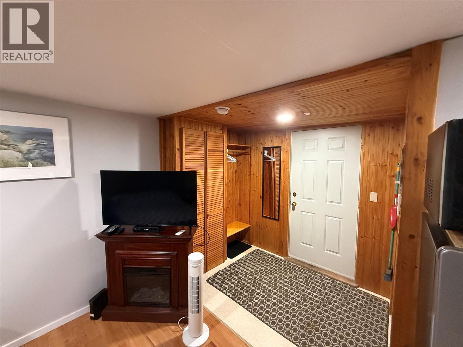  6871 Trans Canada Highway Northwest, Salmon Arm