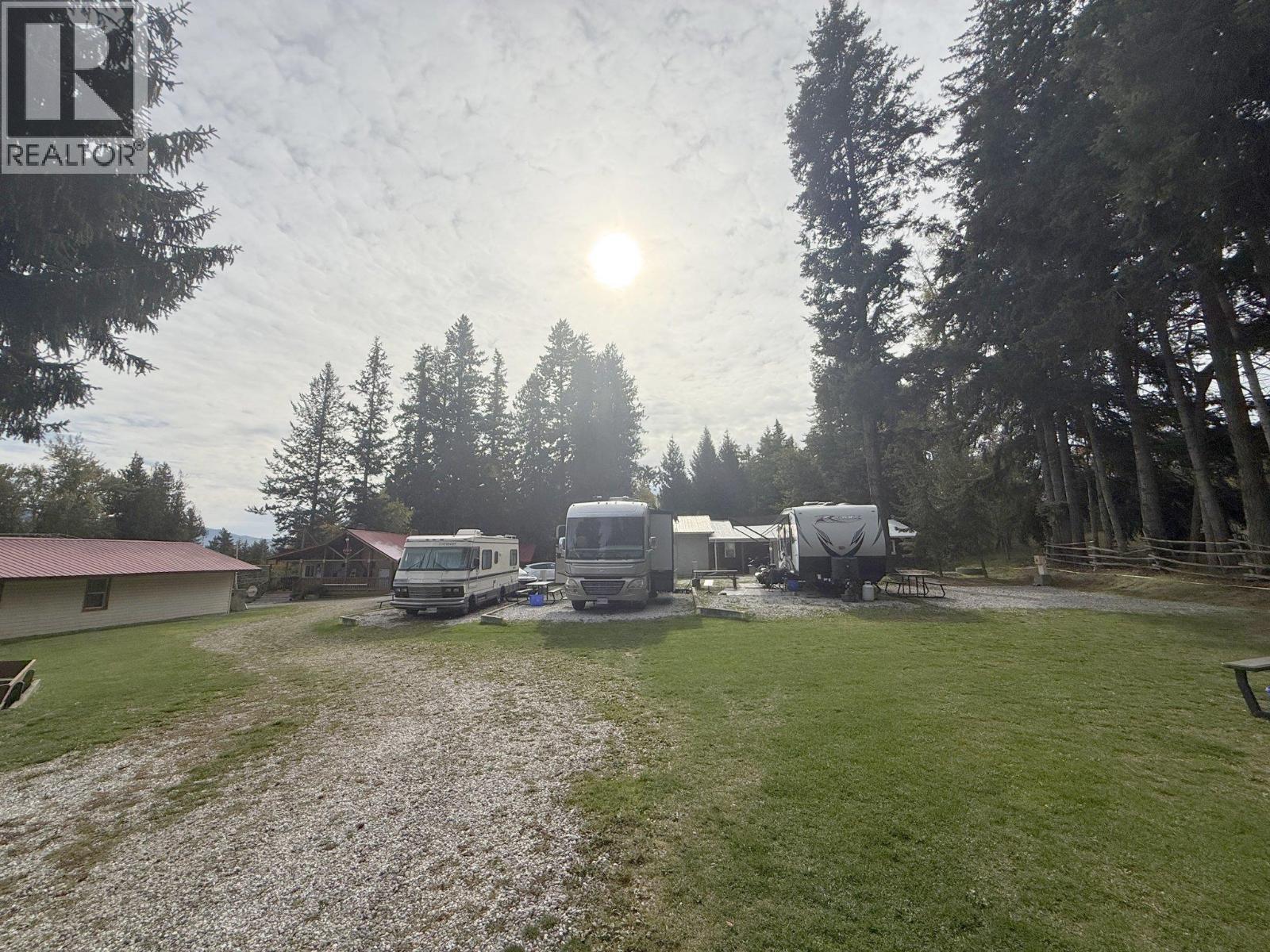  6871 Trans Canada Highway Northwest, Salmon Arm