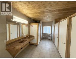6871 Trans Canada Highway Nw, Salmon Arm, BC V1E3A2 Photo 22