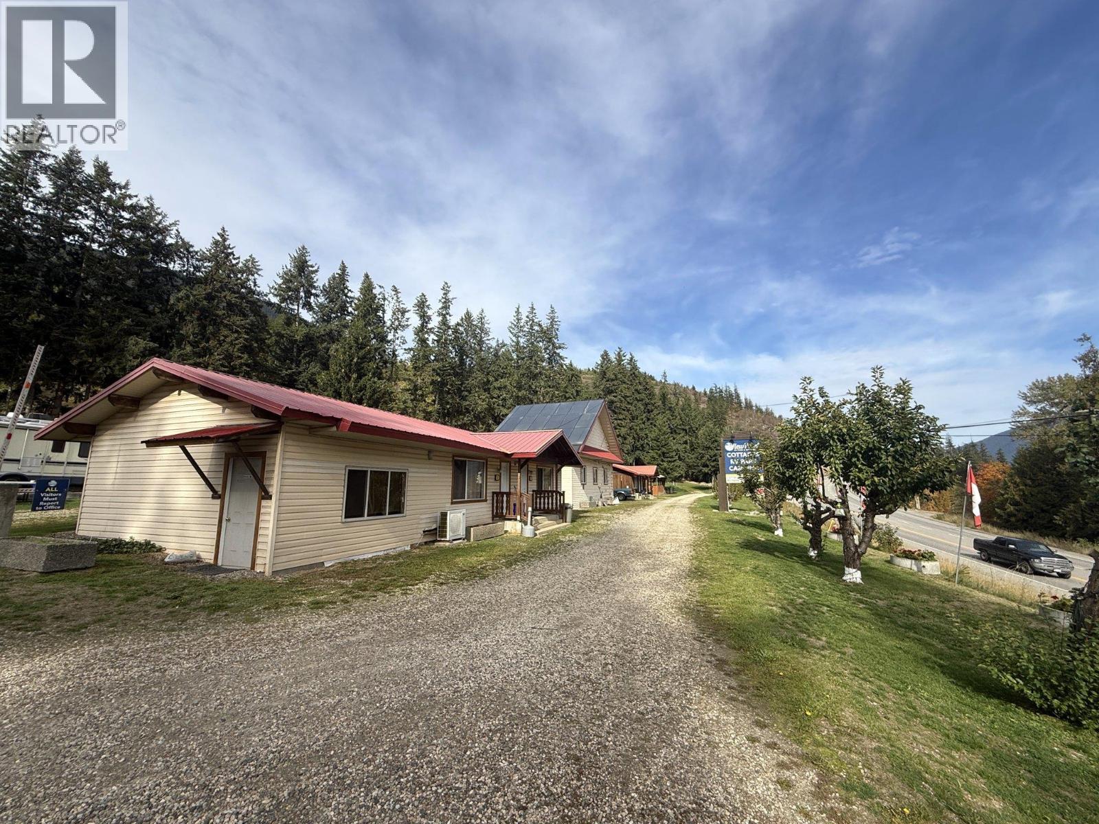  6871 Trans Canada Highway Northwest, Salmon Arm