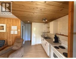 6871 Trans Canada Highway Nw, Salmon Arm, BC V1E3A2 Photo 18