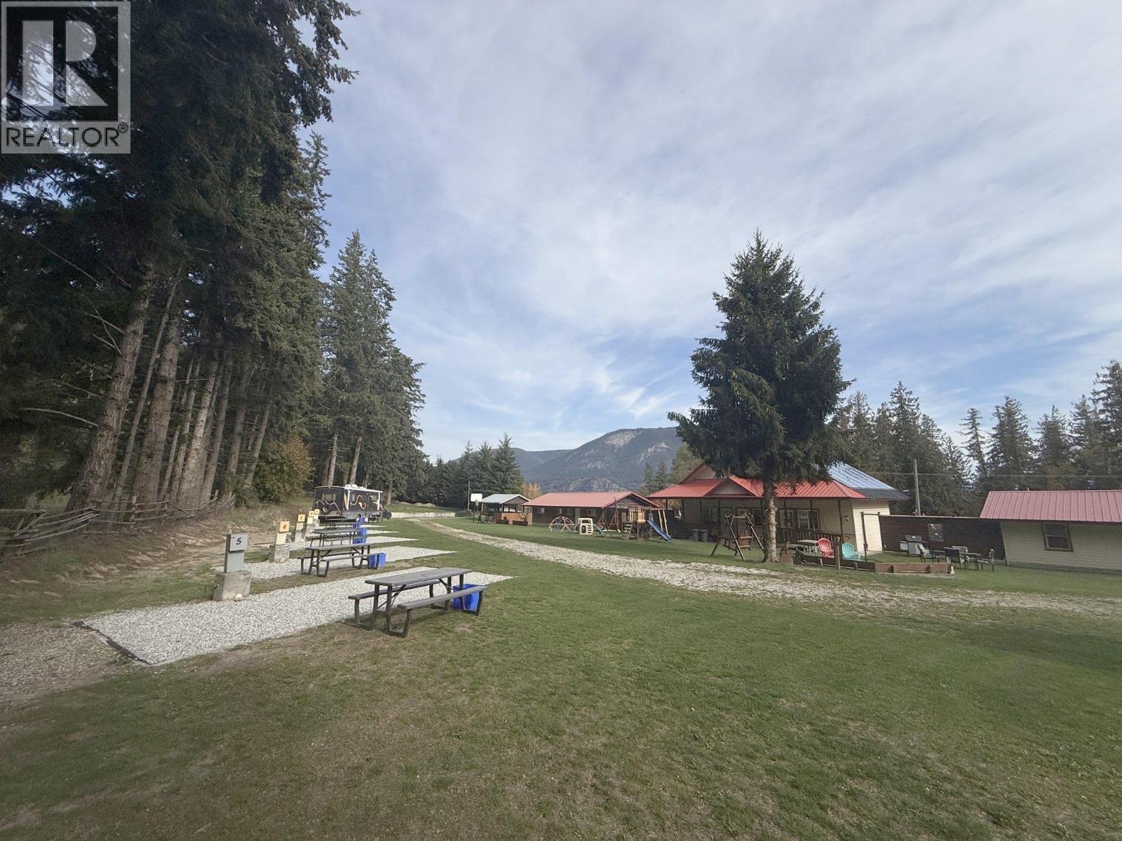  6871 Trans Canada Highway Northwest, Salmon Arm
