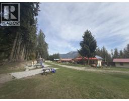 6871 Trans Canada Highway Nw, Salmon Arm, BC V1E3A2 Photo 47