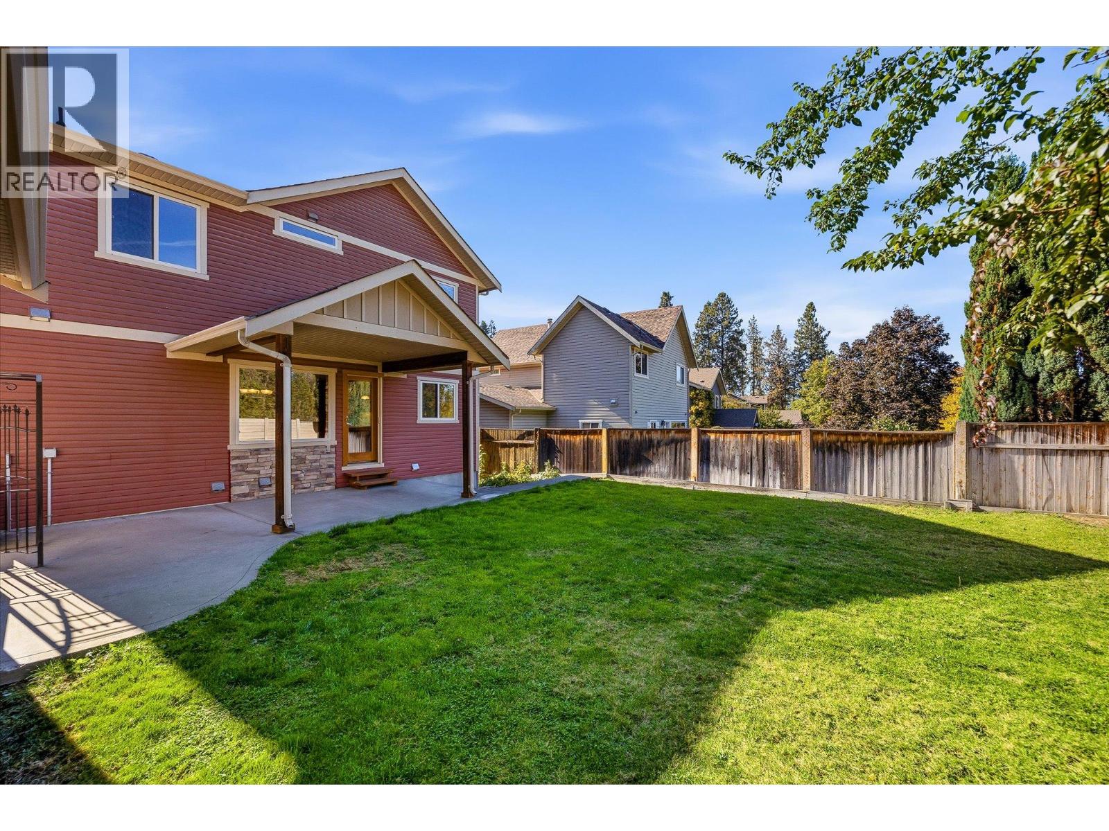  922 Paret Crescent, Kelowna