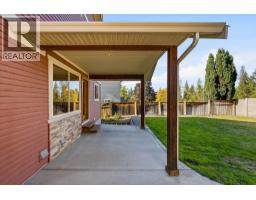Primary Bedroom - 922 Paret Crescent, Kelowna, BC V1W4X8 Photo 11