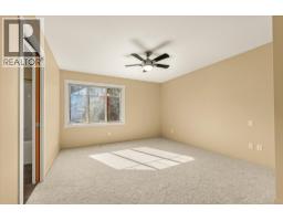 922 Paret Crescent, Kelowna, BC V1W4X8 Photo 20