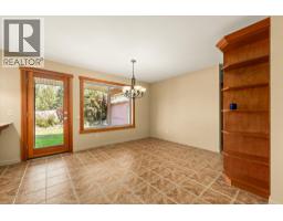 3pc Ensuite bath - 922 Paret Crescent, Kelowna, BC V1W4X8 Photo 10