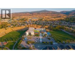 922 Paret Crescent, Kelowna, BC V1W4X8 Photo 43