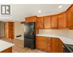 3pc Bathroom - 922 Paret Crescent, Kelowna, BC V1W4X8 Photo 9