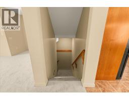922 Paret Crescent, Kelowna, BC V1W4X8 Photo 28