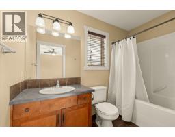 922 Paret Crescent, Kelowna, BC V1W4X8 Photo 22