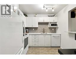 105 290 Island Hwy, View Royal, BC V9B1G5 Photo 15