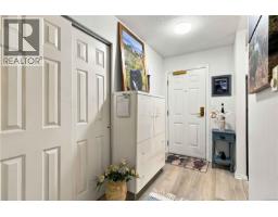 Bathroom - 105 290 Island Hwy, View Royal, BC V9B1G5 Photo 7