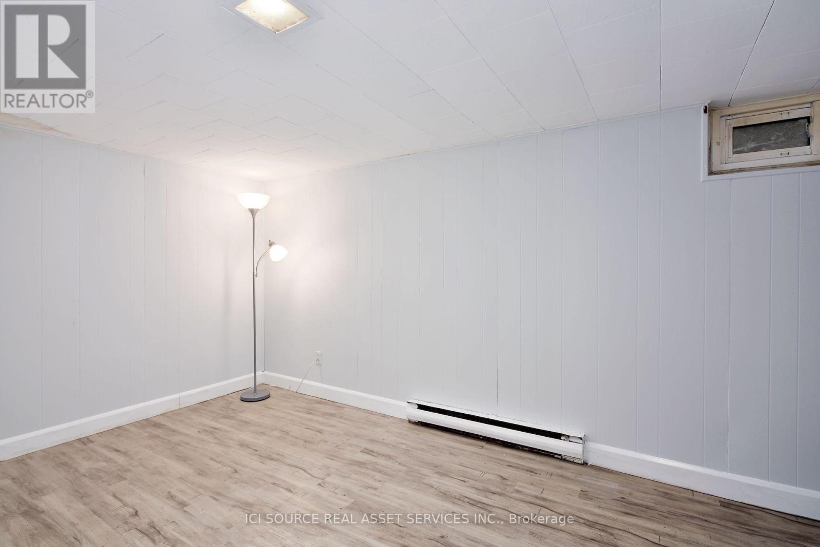 1010 KIPPS LANE - 24