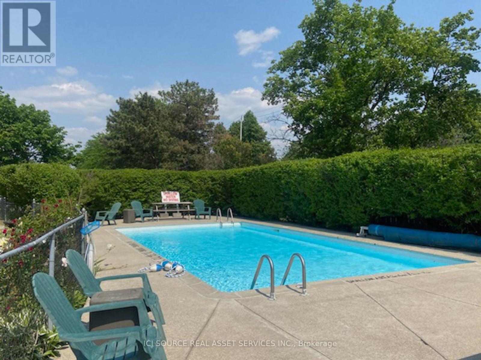 1010 Kipps Lane, London East, ON photo 29