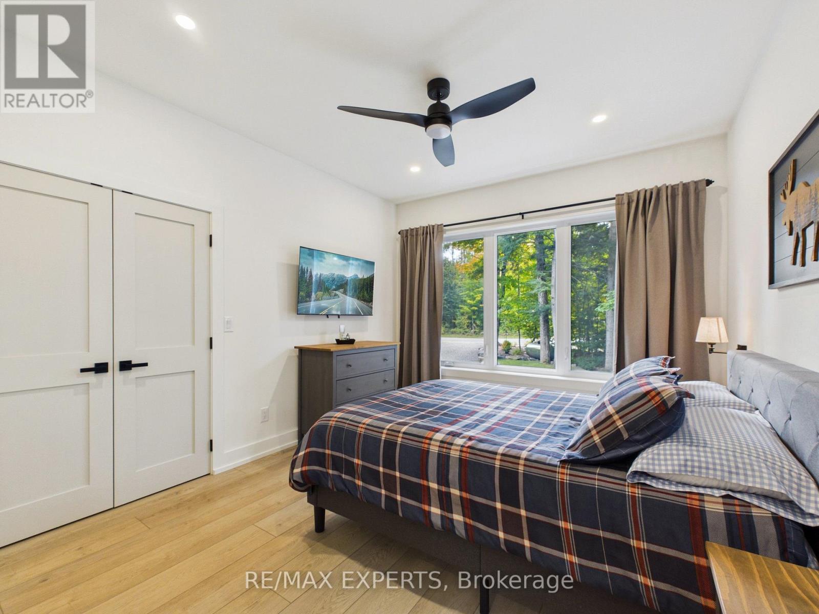 1072 Xavier Street, Gravenhurst, ON photo 20