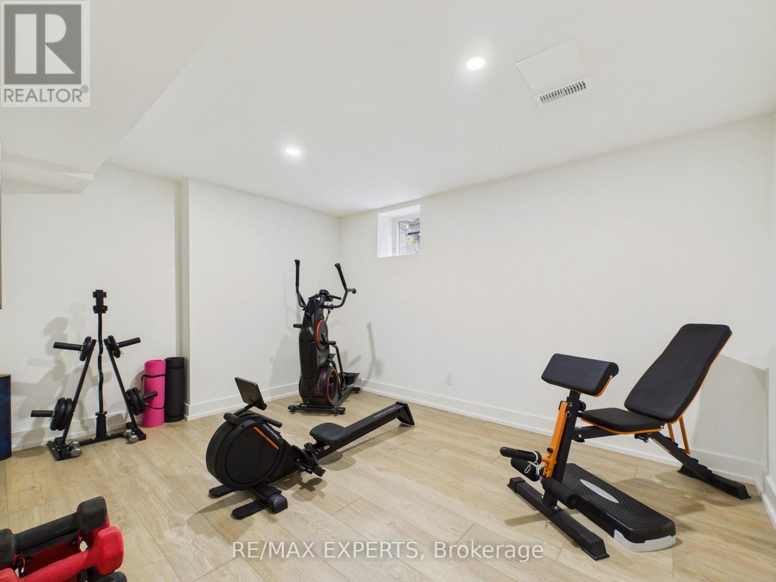 1072 Xavier Street, Gravenhurst, ON photo 28