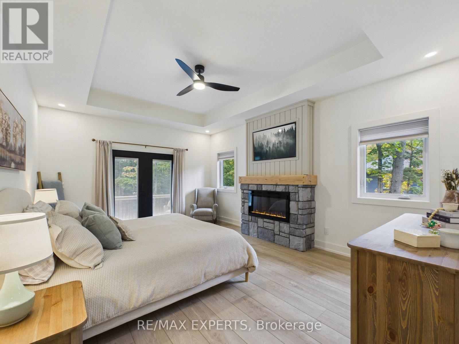 1072 Xavier Street, Gravenhurst, ON photo 4