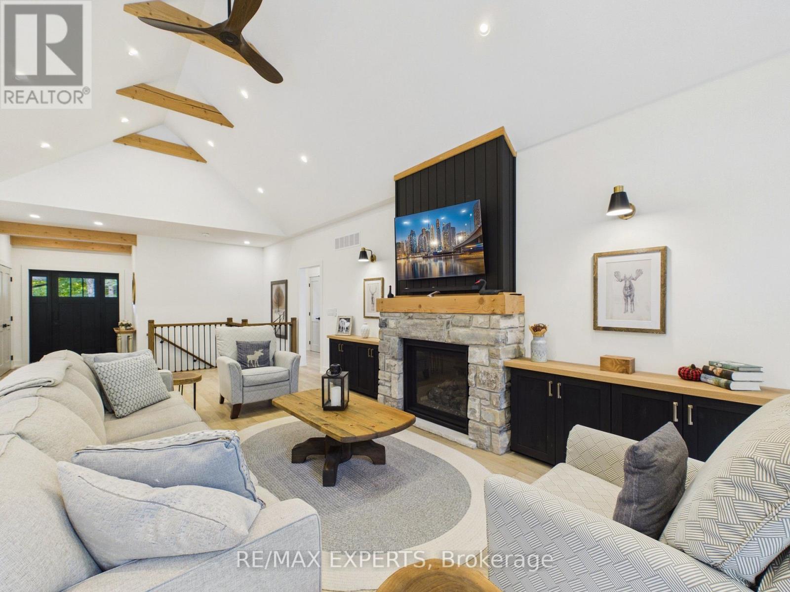 1072 Xavier Street, Gravenhurst, ON photo 9