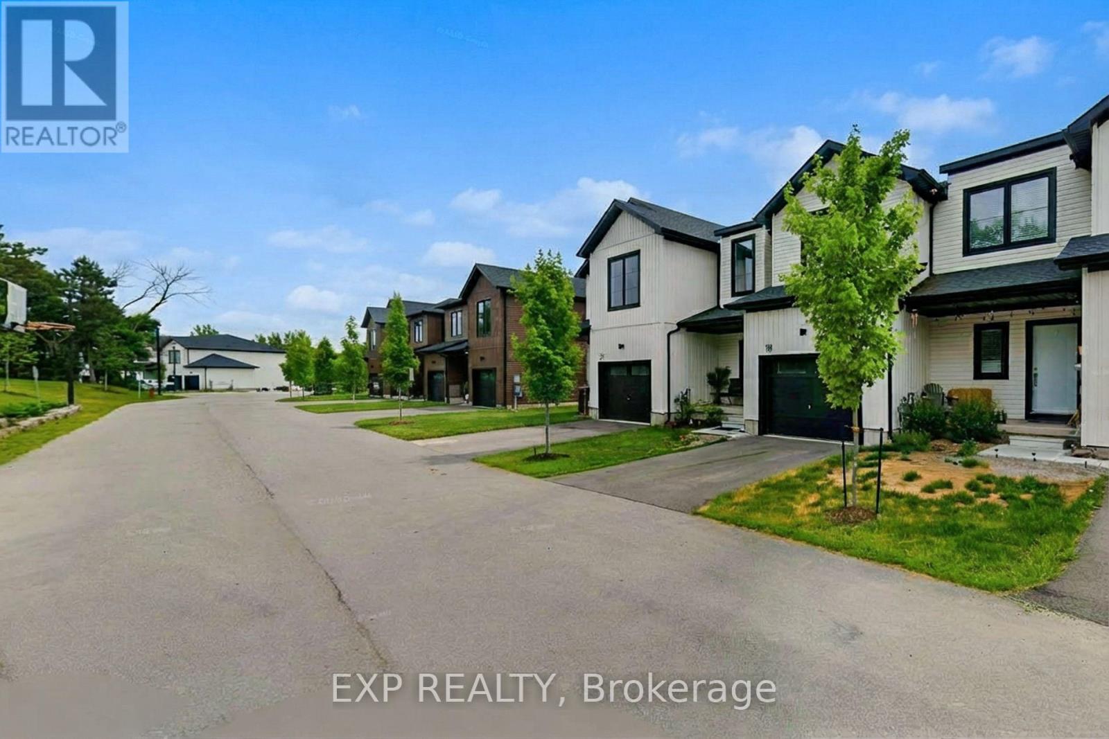 18 TRAILSIDE DRIVE - 43