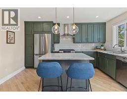 207 27 Avenue NW - photo 13