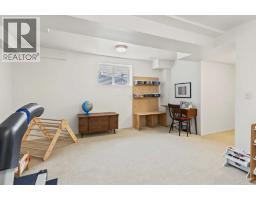 207 27 Avenue NW - photo 26