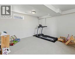 207 27 Avenue NW - photo 25