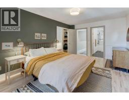 207 27 Avenue NW - photo 18