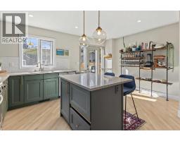 207 27 Avenue NW - photo 10