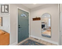 207 27 Avenue NW - photo 3
