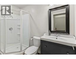 207 27 Avenue NW - photo 27