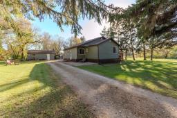 290 5th Avenue, Rapid City, MB R0K1W0 Photo 20