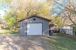 290 5th Avenue, Rapid City, MB R0K1W0 Photo 22