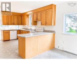 469 Brunswick Street, Yarmouth, NS B5A4V4 Photo 15