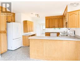 469 Brunswick Street, Yarmouth, NS B5A4V4 Photo 11
